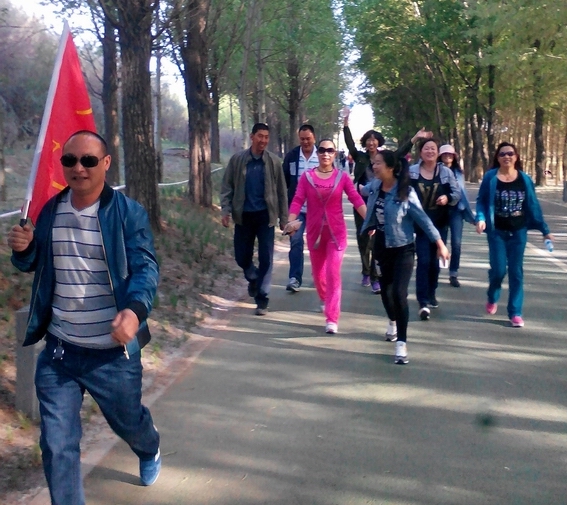 �������ϵ���Դ��֮�������˶�