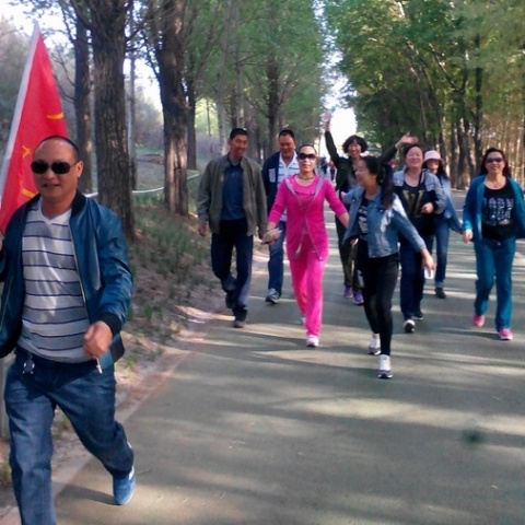 �������ϵ���Դ��֮�������˶�