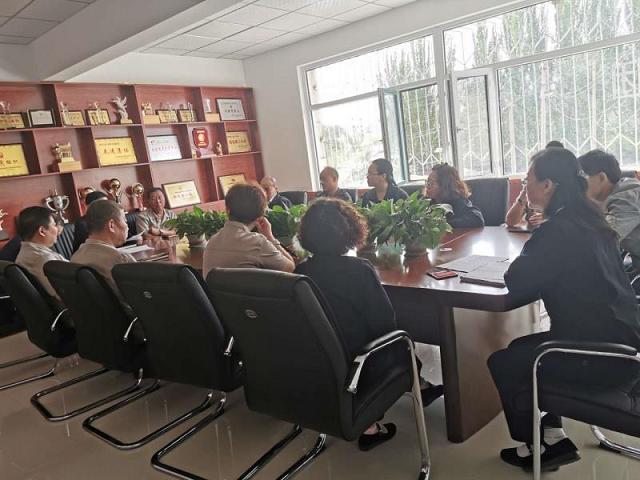 1579398286123458.jpg ÖÚÒ»¹«Ë¾Ñ§Ï°¹á³¹¼¯ÍŹ«Ë¾¡°²»Íü³õÐÄ¡¢ÀμÇʹÃü¡±Ö÷Ìâ½ÌÓý·¢¶¯´ó»á¼°Îļþ¾«Éñ.jpg